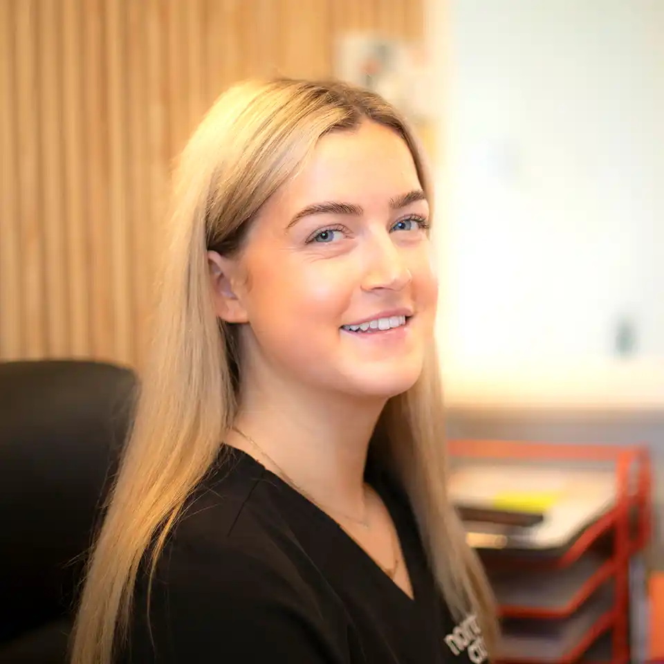 Lia Kenny, Dental Nurse